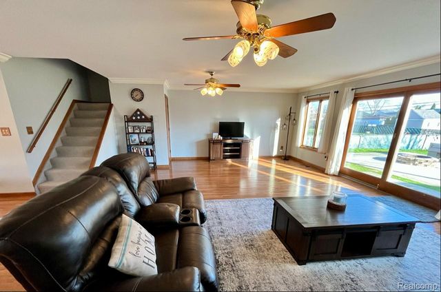 22935 Allor Street, St. Clair Shores, MI 48082