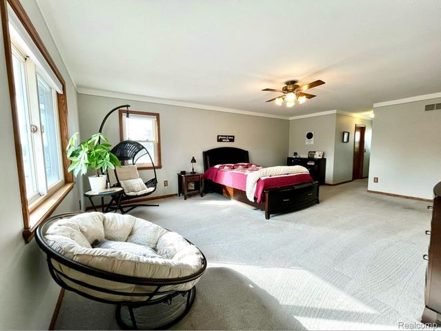 22935 Allor Street, St. Clair Shores, MI 48082