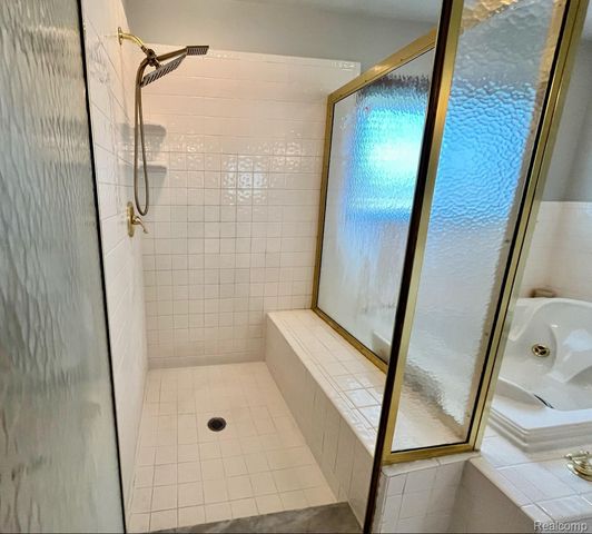 22935 Allor Street, St. Clair Shores, MI 48082