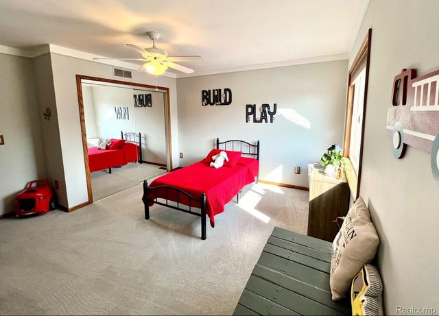 22935 Allor Street, St. Clair Shores, MI 48082