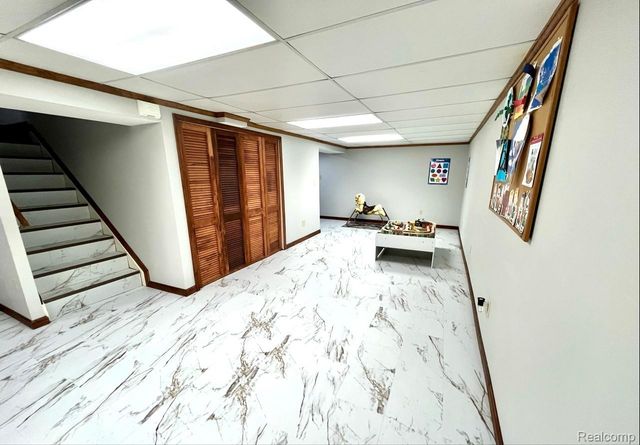 22935 Allor Street, St. Clair Shores, MI 48082