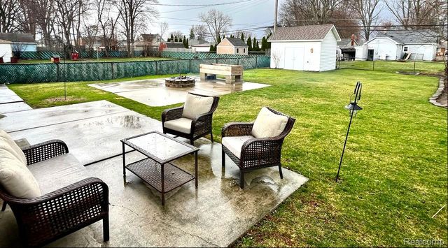 22935 Allor Street, St. Clair Shores, MI 48082
