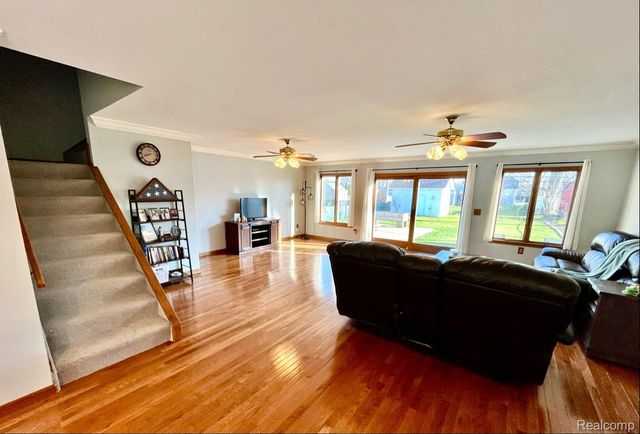 22935 Allor Street, St. Clair Shores, MI 48082