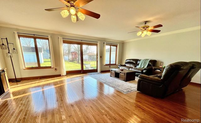 22935 Allor Street, St. Clair Shores, MI 48082