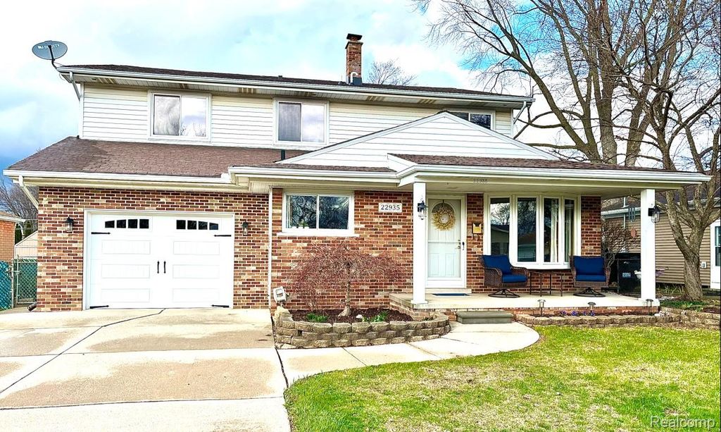22935 Allor Street, St. Clair Shores, MI 48082