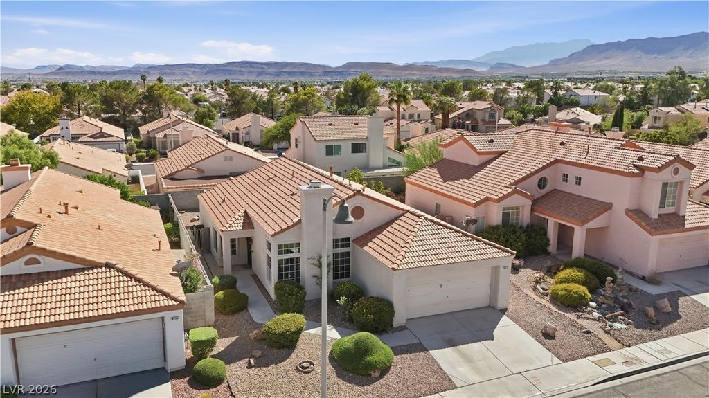 9817 Cross Creek Way, Las Vegas, NV 89117 — exterior