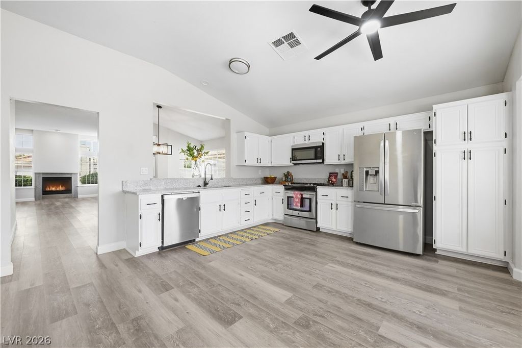 9817 Cross Creek Way, Las Vegas, NV 89117 — photo 2