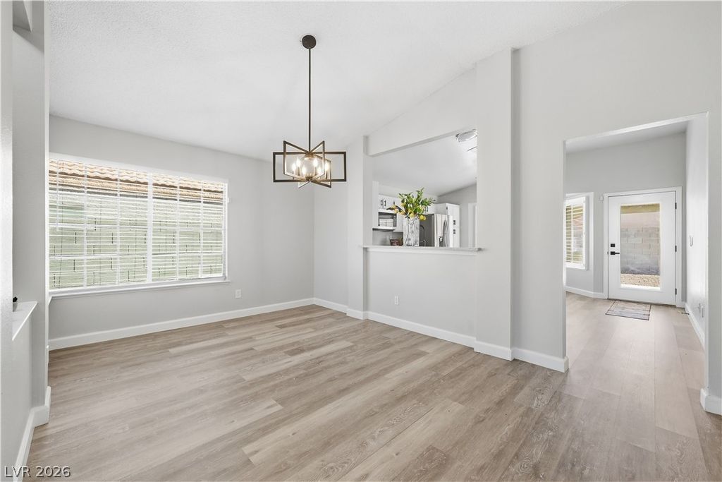 9817 Cross Creek Way, Las Vegas, NV 89117 — photo 4