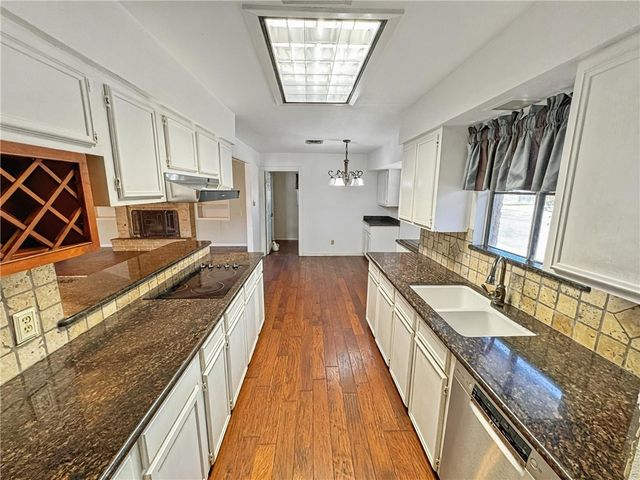 1102 Delta, Corpus Christi, TX 78412