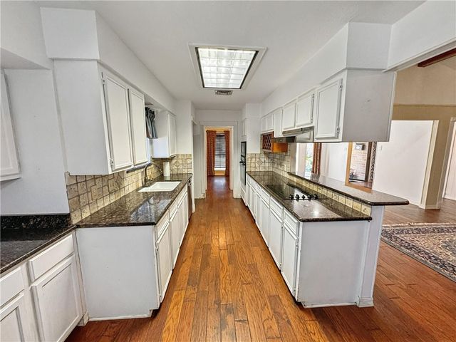 1102 Delta, Corpus Christi, TX 78412