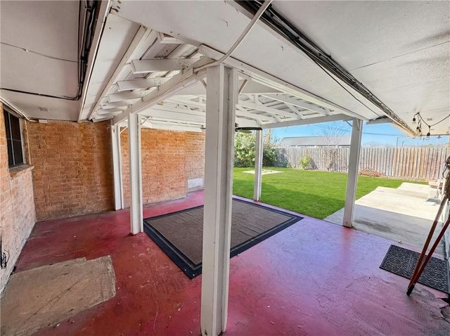 1102 Delta, Corpus Christi, TX 78412