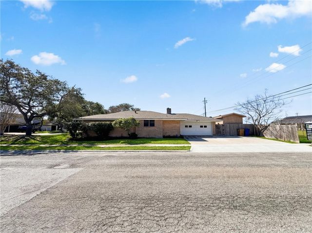 1102 Delta, Corpus Christi, TX 78412