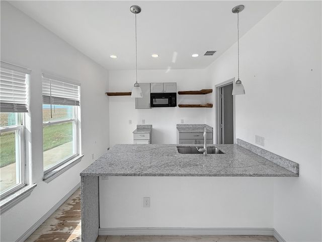 138 W Palm Beach Road, Port Aransas, TX 78373