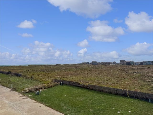 138 W Palm Beach Road, Port Aransas, TX 78373