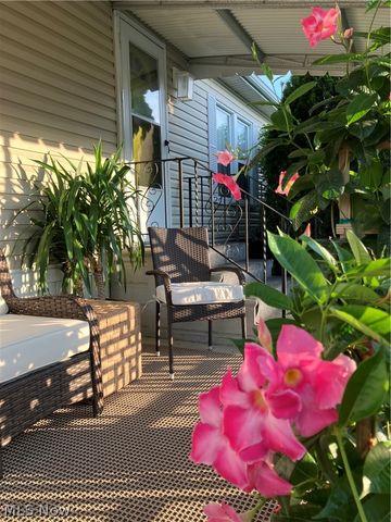 9 Corktree Drive, Olmsted Twp, OH 44138
