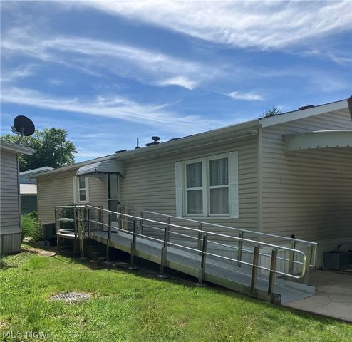 9 Corktree Drive, Olmsted Twp, OH 44138