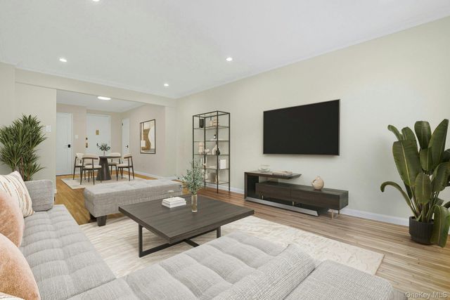 3363 Sedgwick Avenue 4D, Bronx, NY 10463