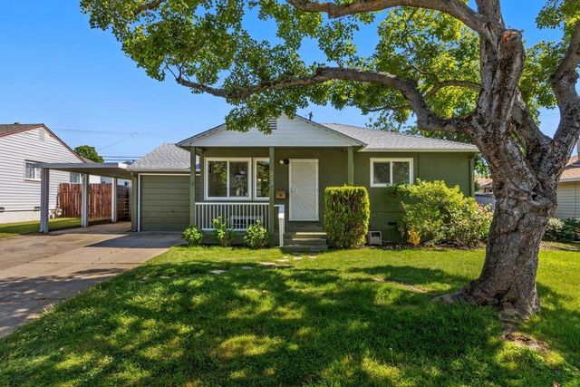 223 Price Way, Folsom, CA 95630