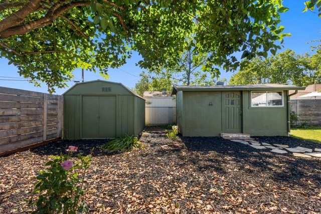 223 Price Way, Folsom, CA 95630