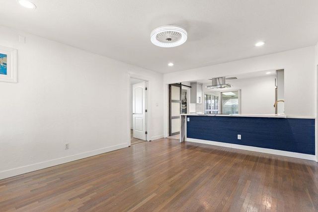 223 Price Way, Folsom, CA 95630