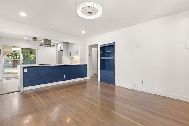 223 Price Way, Folsom, CA 95630