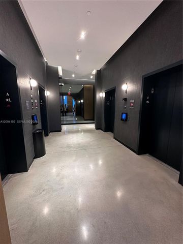 121 NE 5 2712, Miami, FL 33132