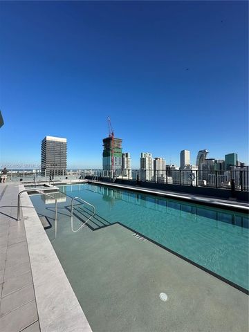 121 NE 5 2712, Miami, FL 33132