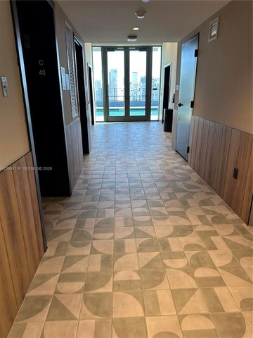 121 NE 5 2712, Miami, FL 33132