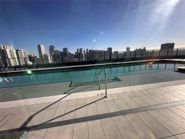 121 NE 5 2712, Miami, FL 33132