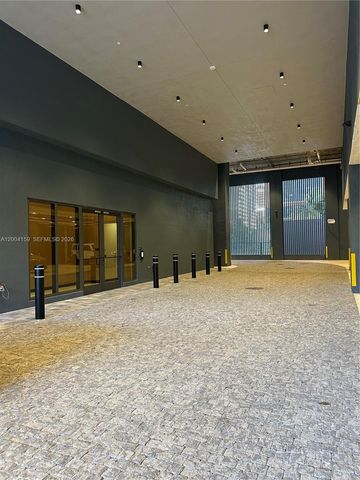 121 NE 5 2712, Miami, FL 33132