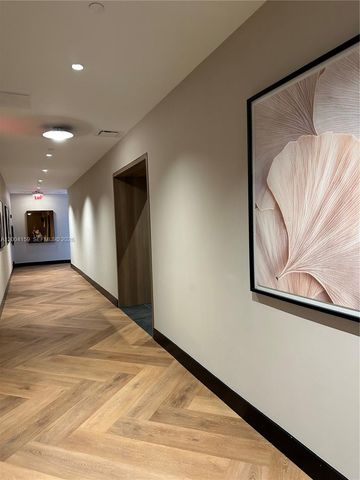 121 NE 5 2712, Miami, FL 33132