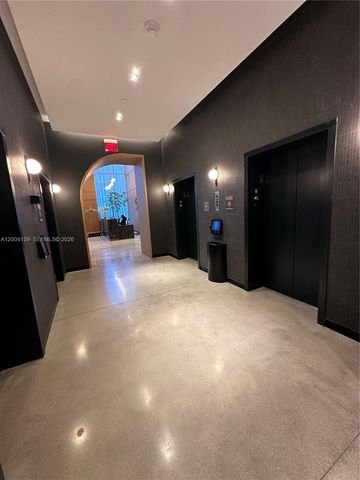 121 NE 5 2712, Miami, FL 33132