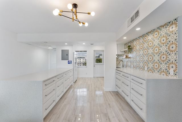 3001 S Course Drive 502, Pompano Beach, FL 33069