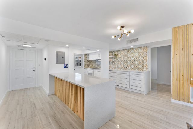 3001 S Course Drive 502, Pompano Beach, FL 33069