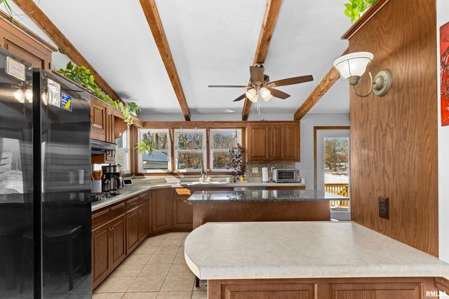 203 COURT Drive, Washington, IL 61571