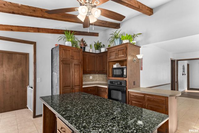 203 COURT Drive, Washington, IL 61571