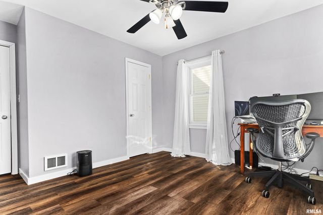 203 COURT Drive, Washington, IL 61571