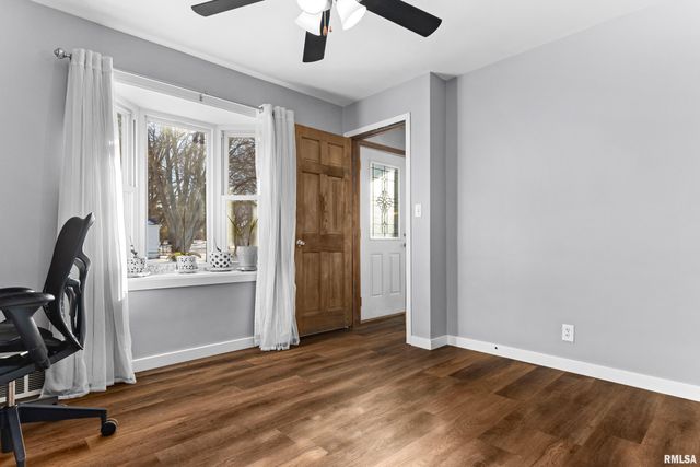 203 COURT Drive, Washington, IL 61571