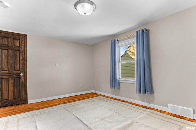 203 COURT Drive, Washington, IL 61571