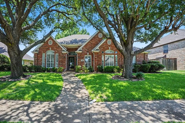 2813 Persimmon Place, Rowlett, TX 75088