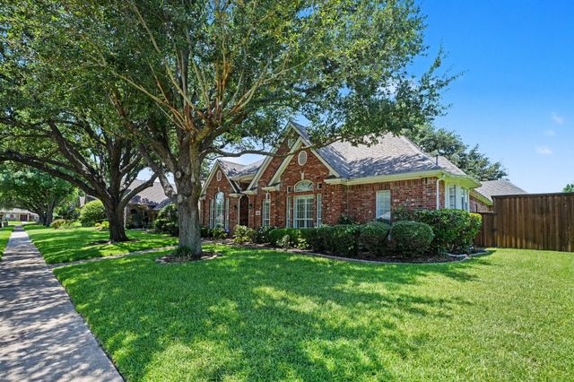 2813 Persimmon Place, Rowlett, TX 75088