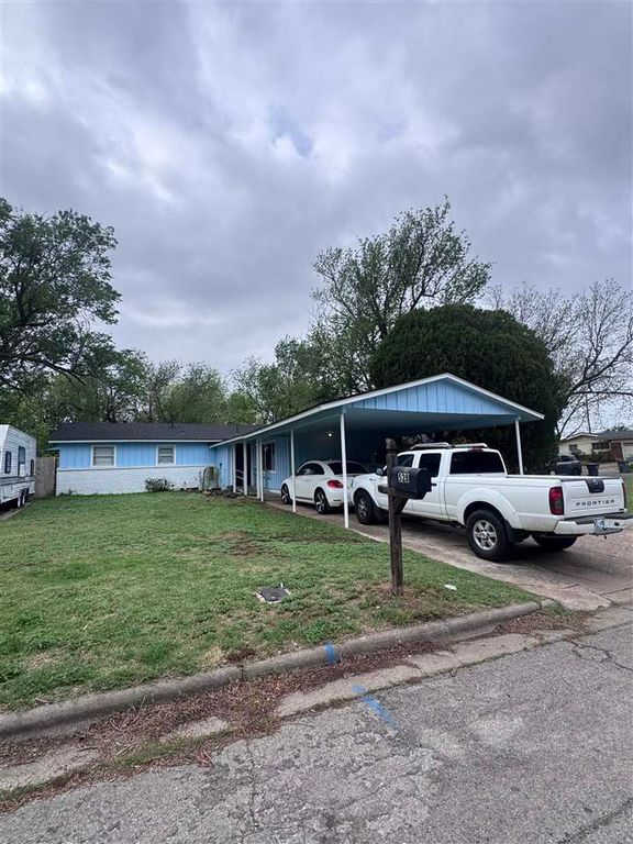 528 NW Glendale Dr, Lawton, OK 73507