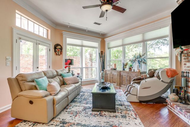 632 Lochngreen Trail, Arlington, TX 76012