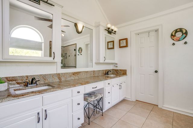 632 Lochngreen Trail, Arlington, TX 76012