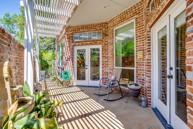 632 Lochngreen Trail, Arlington, TX 76012