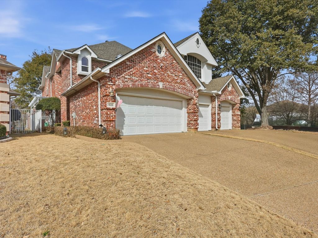 632 Lochngreen Trail, Arlington, TX 76012