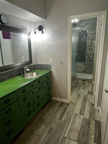 4001 Tanglewilde Street 1203, Houston, TX 77063