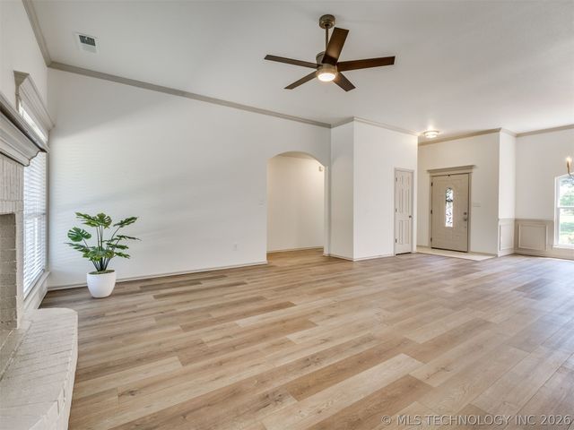 8512 N 100th East Avenue, Owasso, OK 74055