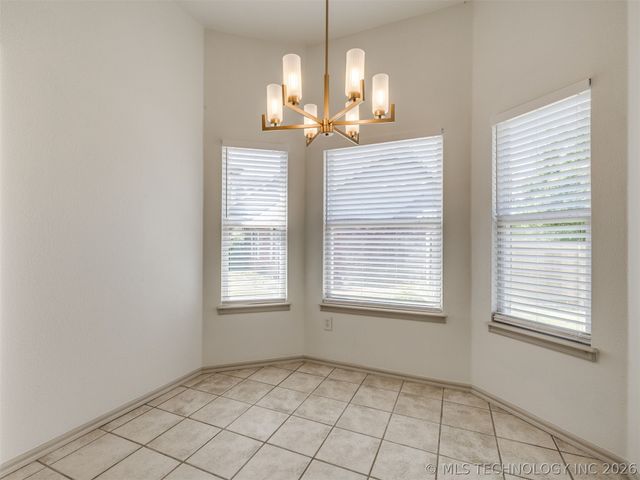8512 N 100th East Avenue, Owasso, OK 74055