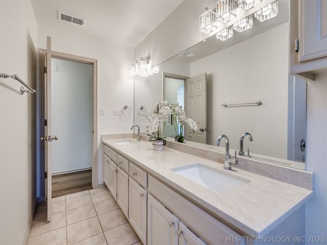 8512 N 100th East Avenue, Owasso, OK 74055